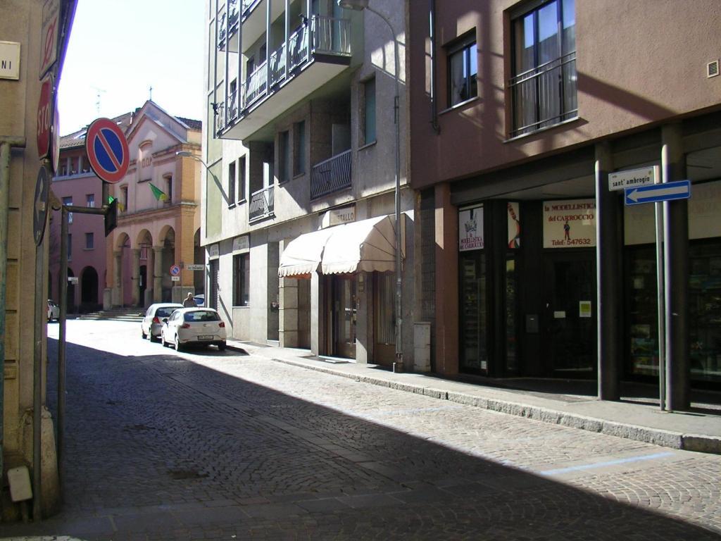 Albergo Cristallo Legnano Exterior photo